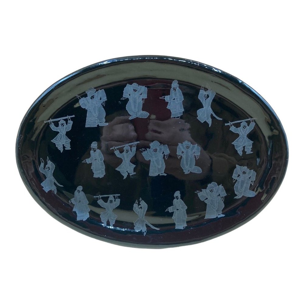 Vintage Ceramic Oval Plate Inscribed Japanese Warrior Poses